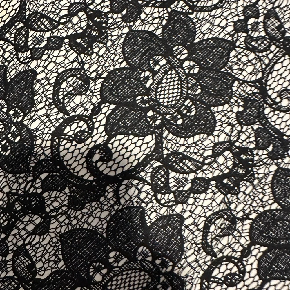 Grace Floral Lace Pattern A-Line Skirt - Picture 4 of 9